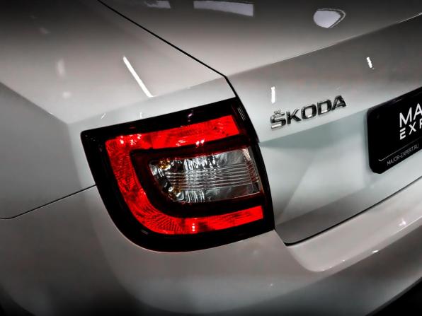 Skoda Rapid I Рестайлинг с пробегом 2018 года, цена 1 165 000 рублей, 85625 км, лифтбек, Автокод Объявления