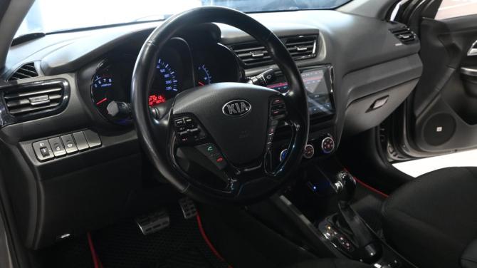 Kia Rio III Рестайлинг с пробегом 2015 года, цена 1 045 000 рублей, 130692 км, седан, Автокод Объявления