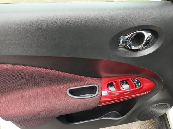 Nissan Juke I с пробегом 2012 года, цена 969 000 рублей, 60109 км, внедорожник, Автокод Объявления