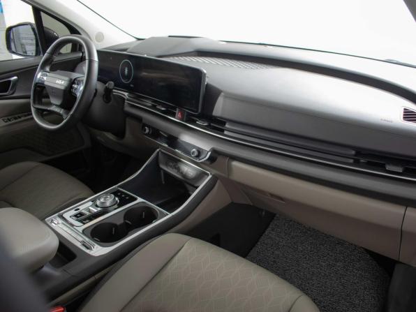 Kia Carnival IV Рестайлинг с пробегом 2025 года, цена 5 593 500 рублей, 3120 км, минивэн, Автокод Объявления