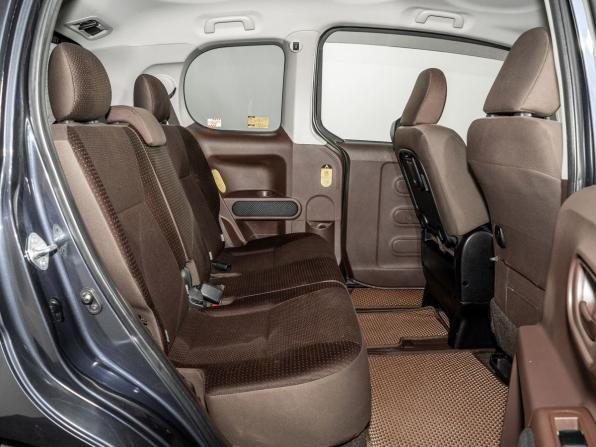Toyota Spade с пробегом 2013 года, цена 869 500 рублей, 140614 км, компактвэн, Автокод Объявления
