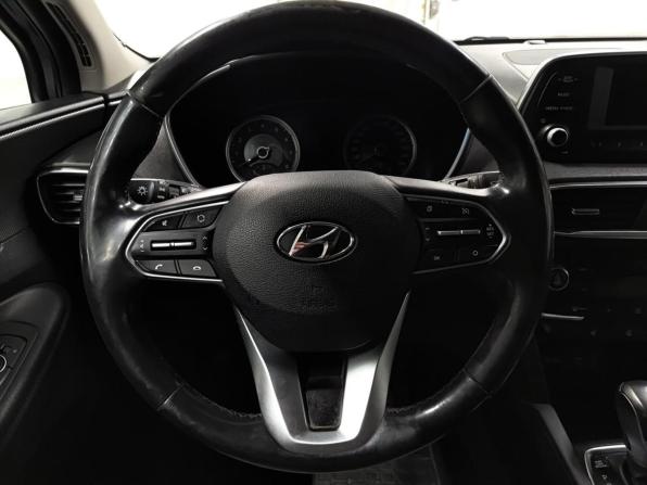 Hyundai Santa Fe IV с пробегом 2018 года, цена 2 596 000 рублей, 143299 км, внедорожник, Автокод Объявления