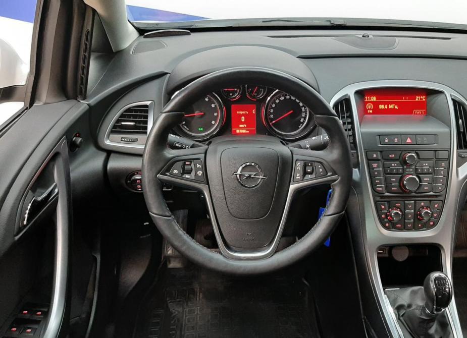 Opel Astra J Рестайлинг Москва  - изображение 14