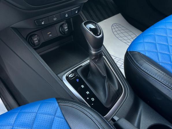 Hyundai Solaris II Рестайлинг с пробегом 2021 года, цена 1 690 000 рублей, 67248 км, седан, Автокод Объявления