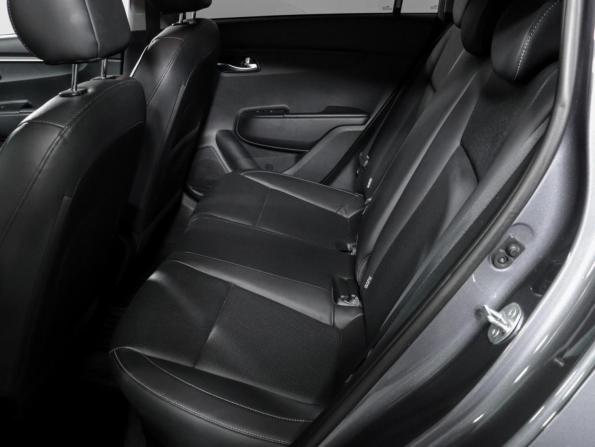 Kia Rio IV Рестайлинг с пробегом 2021 года, цена 2 400 000 рублей, 35530 км, хэтчбек, Автокод Объявления