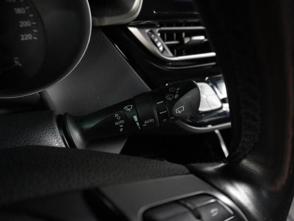 Toyota C-HR I с пробегом 2019 года, цена 2 549 000 рублей, 63198 км, внедорожник, Автокод Объявления