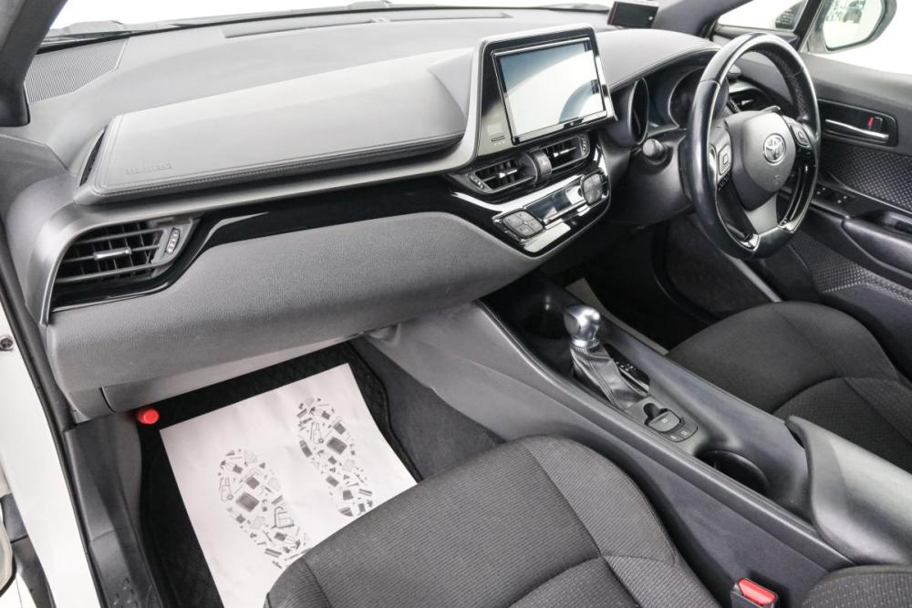 Toyota C-HR I Красноярск  - изображение 13