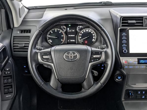 Toyota Land Cruiser Prado 150 Series Рестайлинг 3 с пробегом 2020 года, цена 5 820 000 рублей, 52428 км, внедорожник, Автокод Объявления