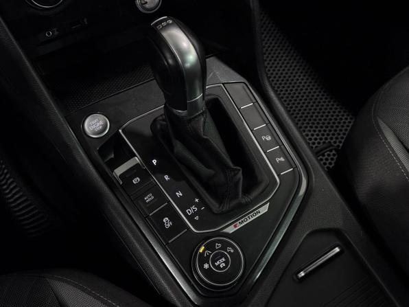 Volkswagen Tiguan II с пробегом 2017 года, цена 2 200 000 рублей, 194050 км, внедорожник, Автокод Объявления