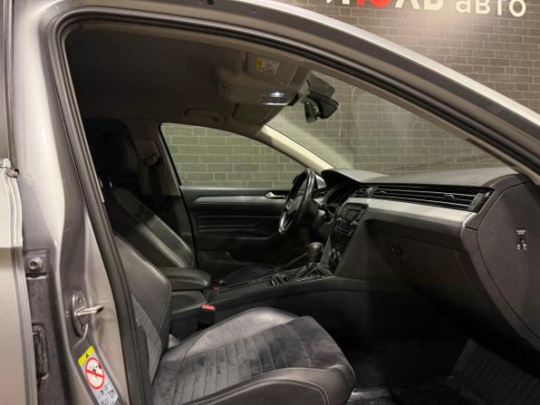 Volkswagen Passat B8 Рестайлинг с пробегом 2020 года, цена 2 425 000 рублей, 69436 км, седан, Автокод Объявления