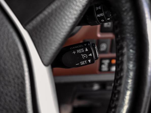Toyota Esquire I с пробегом 2015 года, цена 2 150 000 рублей, 86512 км, минивэн, Автокод Объявления