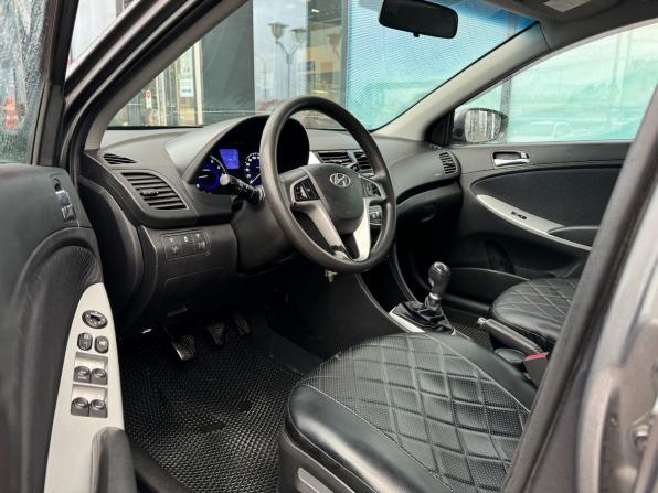 Hyundai Solaris I с пробегом 2014 года, цена 690 000 рублей, 173778 км, седан, Автокод Объявления