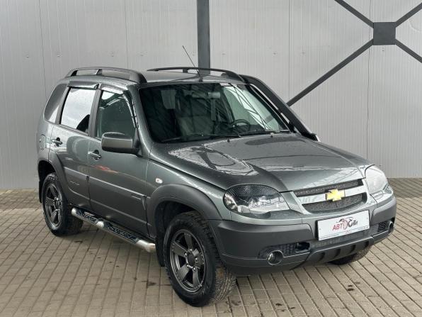 Chevrolet Niva I Рестайлинг с пробегом 2018 года, цена 850 000 рублей, 60000 км, внедорожник, Автокод Объявления