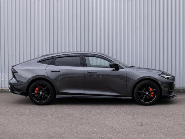 Changan UNI-V I с пробегом 2024 года, цена 2 299 000 рублей, 43193 км, лифтбек, Автокод Объявления