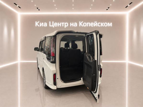 Honda Stepwgn V с пробегом 2016 года, цена 1 849 900 рублей, 145000 км, минивэн, Автокод Объявления