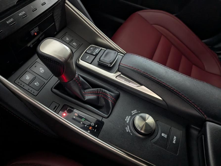 Lexus IS III Рестайлинг Москва  - изображение 14