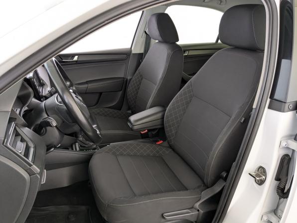 Skoda Rapid II с пробегом 2020 года, цена 1 235 000 рублей, 164149 км, лифтбек, Автокод Объявления