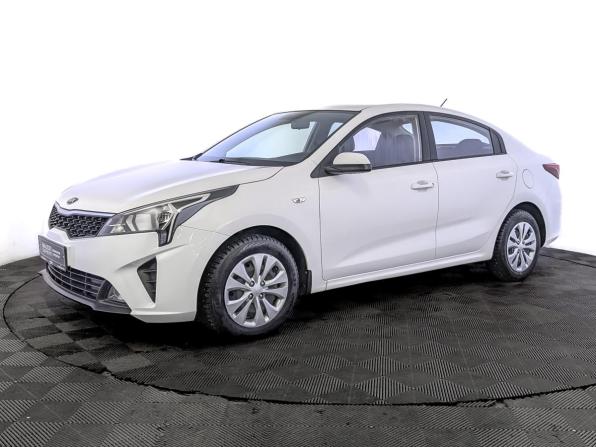 Kia Rio IV Рестайлинг с пробегом 2021 года, цена 1 680 000 рублей, 47426 км, седан, Автокод Объявления