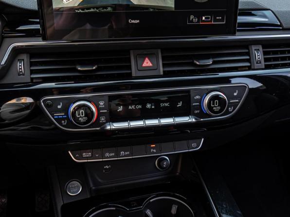 Audi A4 V (B9) Рестайлинг с пробегом 2021 года, цена 4 370 000 рублей, 96682 км, седан, Автокод Объявления
