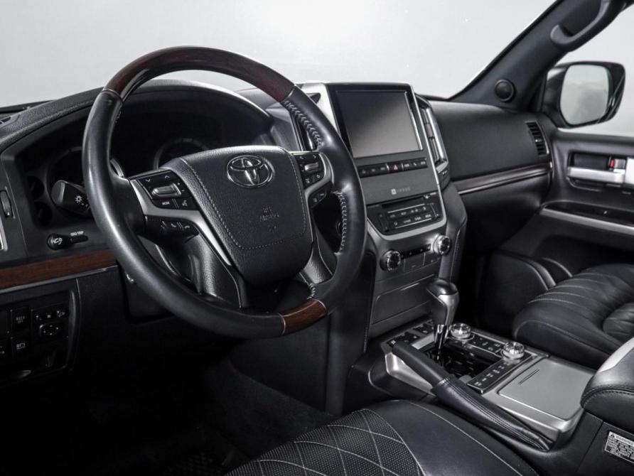 Toyota Land Cruiser 200 Series Рестайлинг 2 Москва  - изображение 14