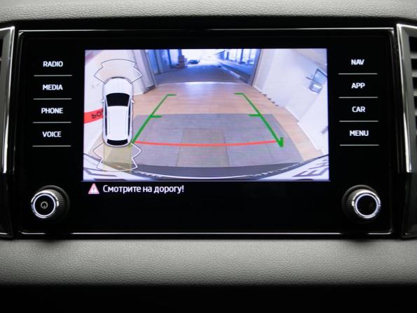 Skoda Karoq I Рестайлинг с пробегом 2021 года, цена 2 475 000 рублей, 44000 км, внедорожник, Автокод Объявления