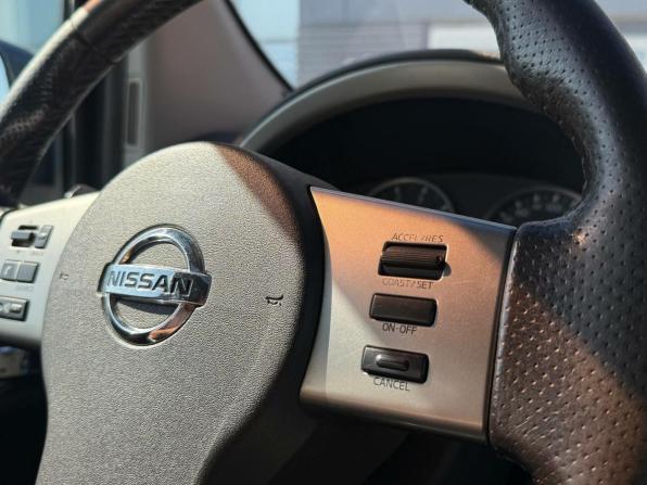 Nissan Pathfinder III с пробегом 2006 года, цена 1 000 000 рублей, 303232 км, внедорожник, Автокод Объявления