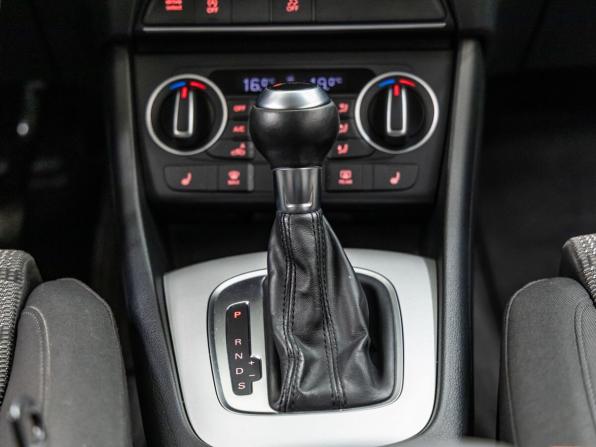 Audi Q3 I (8U) Рестайлинг с пробегом 2015 года, цена 1 898 000 рублей, 109649 км, внедорожник, Автокод Объявления