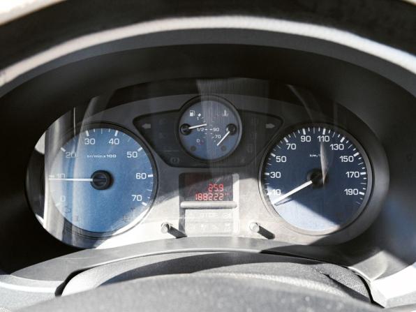 Peugeot Partner II Рестайлинг с пробегом 2012 года, цена 749 000 рублей, 188221 км, компактвэн, Автокод Объявления