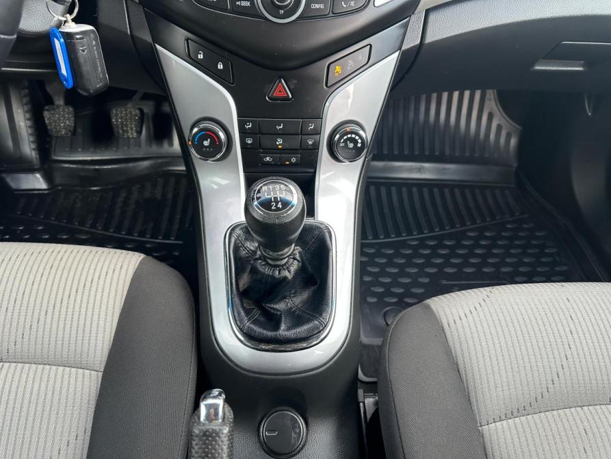 Chevrolet Cruze I Рестайлинг Екатеринбург  - изображение 11