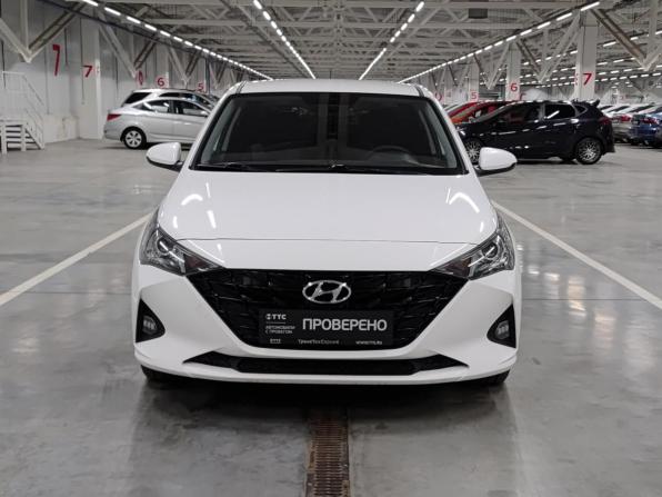 Hyundai Solaris II Рестайлинг с пробегом 2022 года, цена 1 690 000 рублей, 90465 км, седан, Автокод Объявления