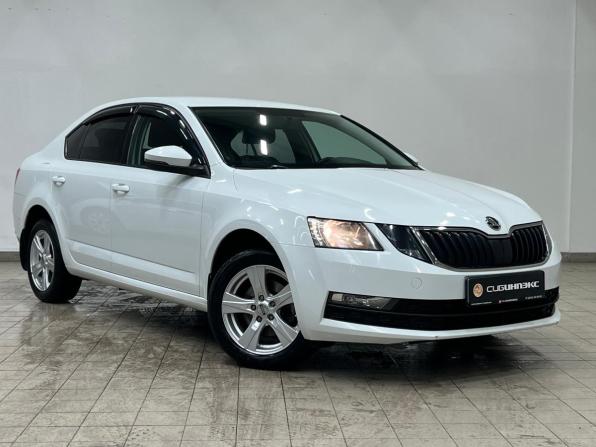 Skoda Octavia III (A7) Рестайлинг с пробегом 2019 года, цена 1 650 000 рублей, 110000 км, лифтбек, Автокод Объявления