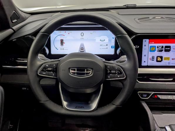 Geely Monjaro I с пробегом 2025 года, цена 3 890 000 рублей, 10643 км, внедорожник, Автокод Объявления