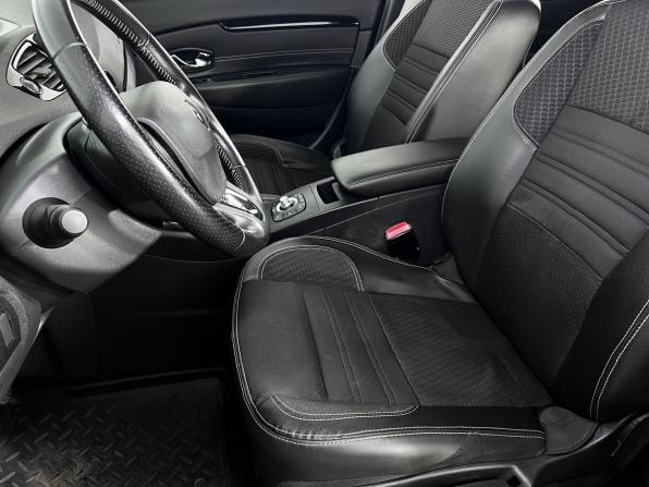 Renault Scenic III Рестайлинг 2 с пробегом 2015 года, цена 1 250 000 рублей, 147544 км, компактвэн, Автокод Объявления