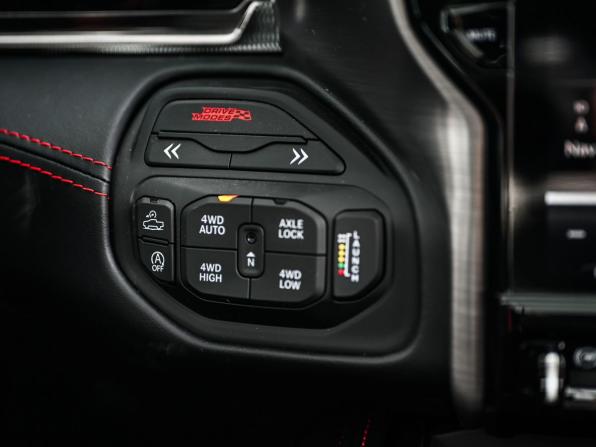 Ram 1500 V Рестайлинг с пробегом 2026 года, цена 11 500 000 рублей, 61 км, offers.body_type.unknown, Автокод Объявления