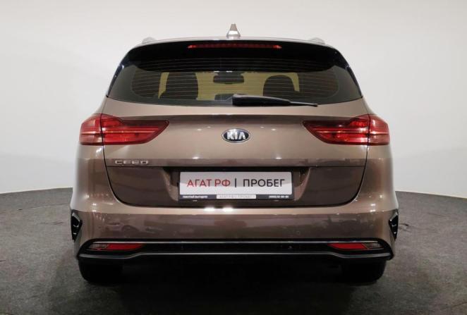Kia Ceed III с пробегом 2021 года, цена 1 900 000 рублей, 137110 км, универсал, Автокод Объявления