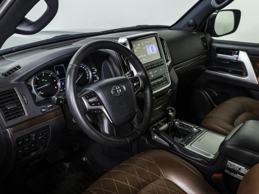 Toyota Land Cruiser 200 Series Рестайлинг 2 Москва  - изображение 11