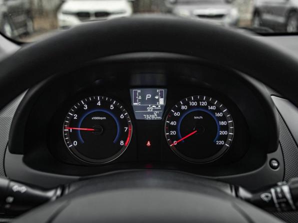 Hyundai Solaris I Рестайлинг с пробегом 2016 года, цена 890 000 рублей, 73280 км, седан, Автокод Объявления