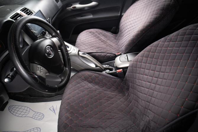 Toyota Auris I с пробегом 2007 года, цена 769 000 рублей, 240000 км, хэтчбек, Автокод Объявления