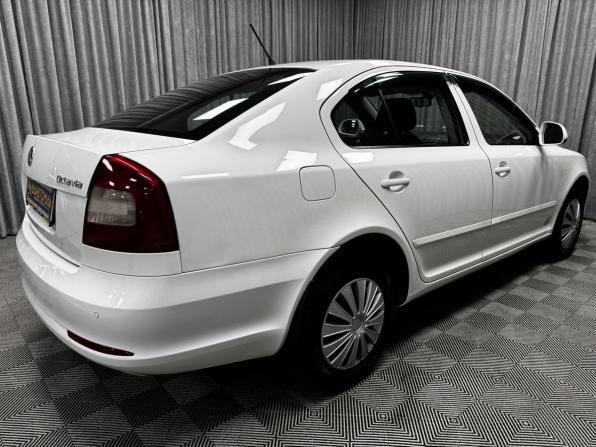 Skoda Octavia II (A5) Рестайлинг с пробегом 2012 года, цена 900 000 рублей, 239983 км, лифтбек, Автокод Объявления