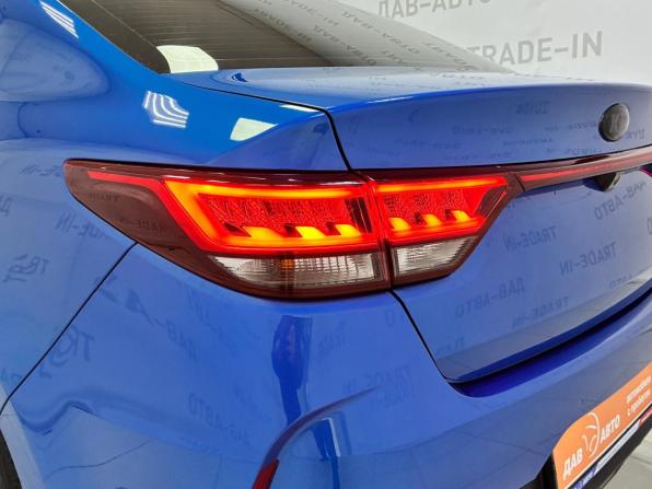 Kia Rio IV Рестайлинг с пробегом 2020 года, цена 1 640 000 рублей, 100000 км, седан, Автокод Объявления