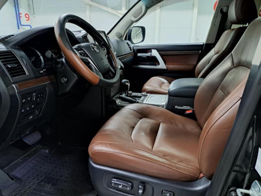 Toyota Land Cruiser 200 Series Рестайлинг 2 Казань  - изображение 20