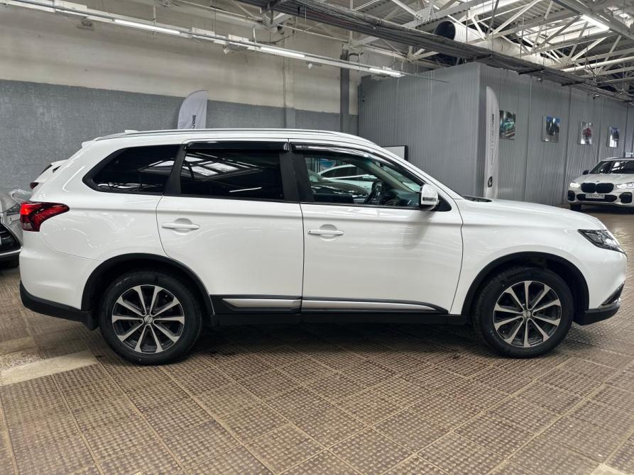 Mitsubishi Outlander III Рестайлинг 2 Набережные Челны  - изображение 4