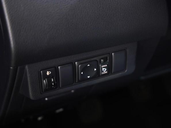 Nissan Tiida I с пробегом 2008 года, цена 549 777 рублей, 250170 км, хэтчбек, Автокод Объявления