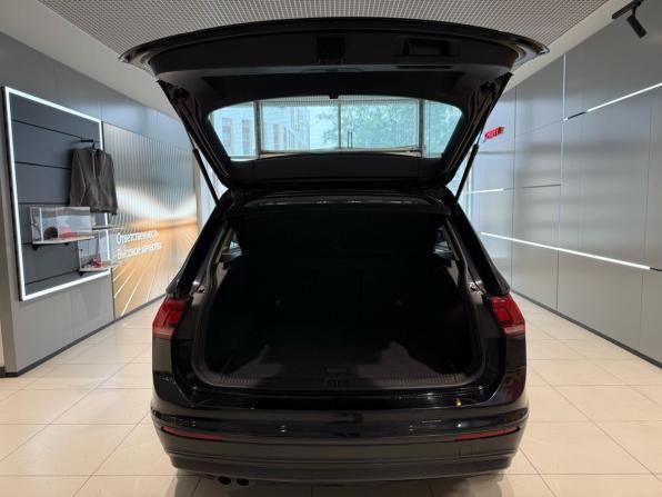 Volkswagen Tiguan II с пробегом 2017 года, цена 1 980 000 рублей, 131000 км, внедорожник, Автокод Объявления