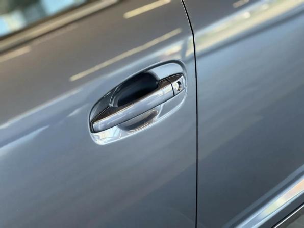 Toyota Avensis III с пробегом 2010 года, цена 995 000 рублей, 302480 км, седан, Автокод Объявления