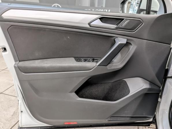 Volkswagen Tiguan II с пробегом 2018 года, цена 2 665 000 рублей, 91331 км, внедорожник, Автокод Объявления
