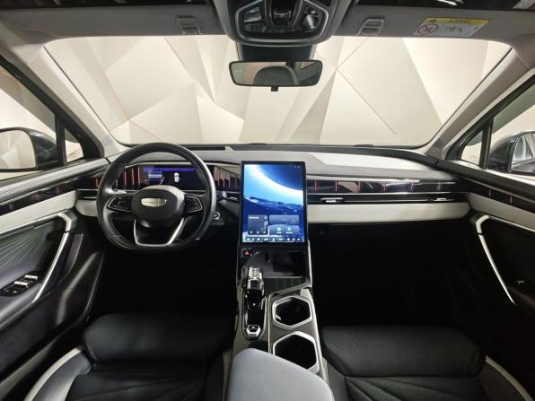 Geely Atlas II с пробегом 2023 года, цена 2 493 000 рублей, 89325 км, внедорожник, Автокод Объявления