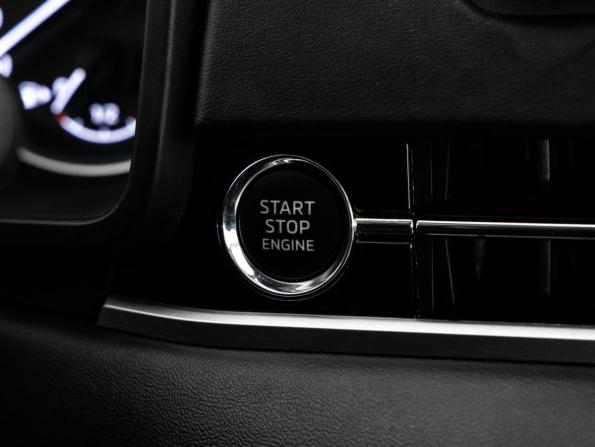 Mitsubishi Outlander IV с пробегом 2022 года, цена 3 160 000 рублей, 67904 км, внедорожник, Автокод Объявления