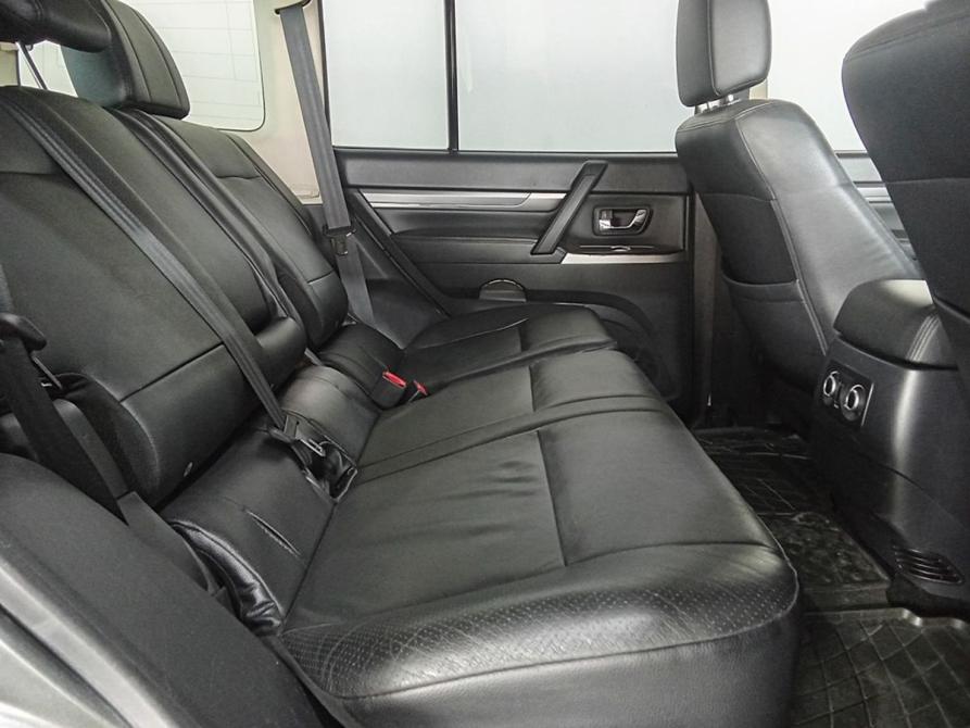 Mitsubishi Pajero IV Рестайлинг 1 Москва  - изображение 10
