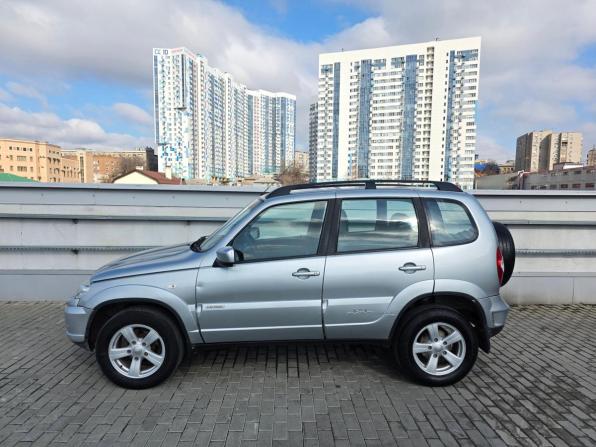 Chevrolet Niva I Рестайлинг с пробегом 2015 года, цена 480 000 рублей, 184000 км, внедорожник, Автокод Объявления